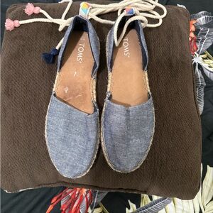TOMS Denim Blue Slip-On Shoes size. 6M